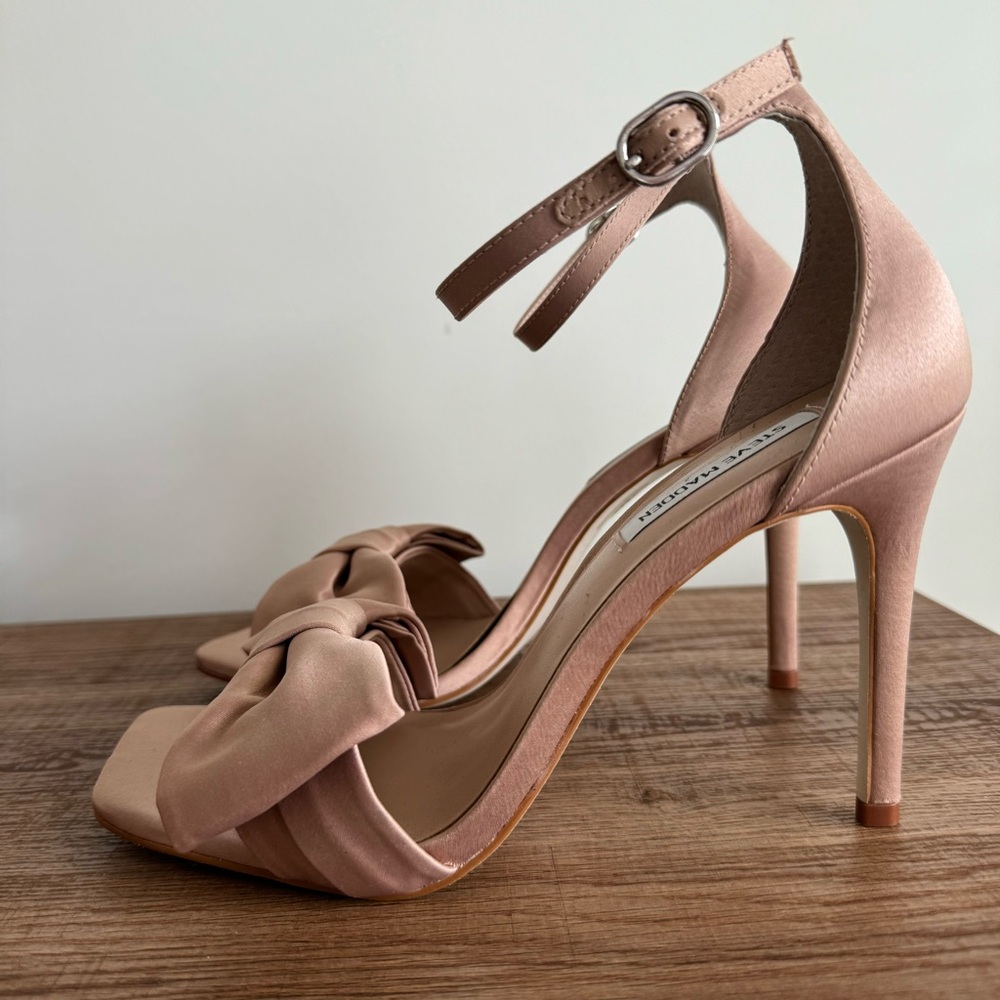 Steve Madden - Women's Trusty Heeled Sandal in Blush Satin size 9 - Picture 10 of 15